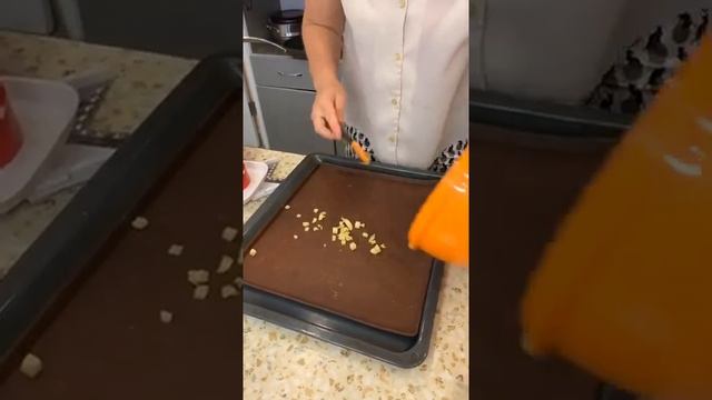 Терка "Мандолина" в действии смотреть онлайн