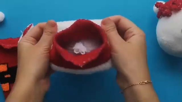 Снеговик из носков. смотреть онлайн