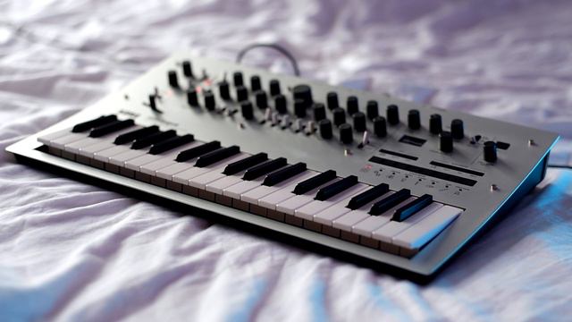 Ambient in November feat Korg Minilogue смотреть онлайн