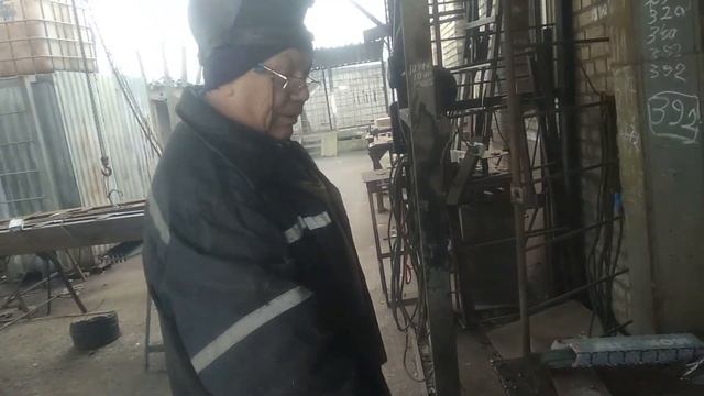 Аппараты для сварки переменным током! Видеоотзыв на сварочный инверторный аппарат Tesla Weld MMA 27 смотреть онлайн