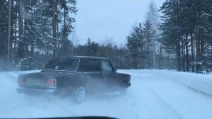 ВАЗ 2107, ДРИФТ НА ОГРОМНОЙ СКОРОСТИ!