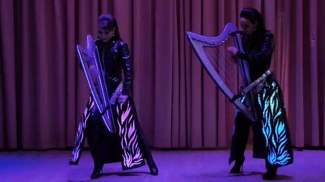 Фэнтези -Светодиодные пиксельные костюмы смотреть онлайн