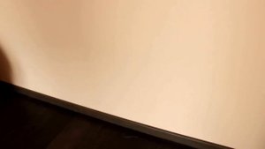 Монтаж плинтусов из MDF Neuhofer Holz