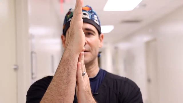 In the OR: Limb Deformity & Lengthening | with Dr. Craig Robbins смотреть онлайн