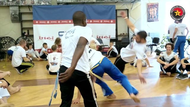 AXE CAPOEIRA: 20-летие в России смотреть онлайн