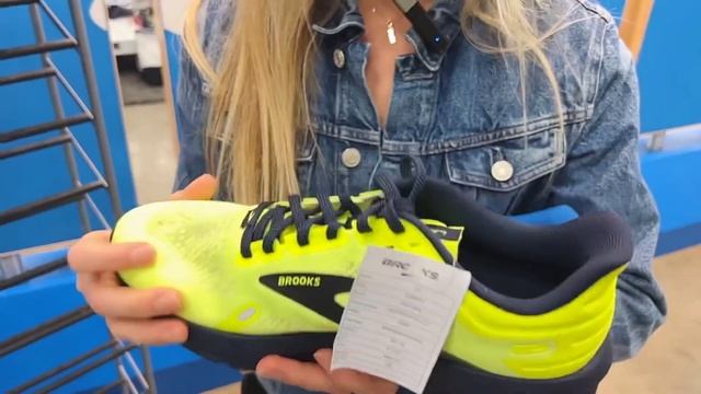 Brooks Spring 2022 Previews: Launch 9, Glycerin 20, Caldera 6 смотреть онлайн