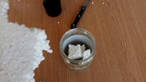 Пенопласт растворяем в ацетоне и заливаем в форму. Эксперимент