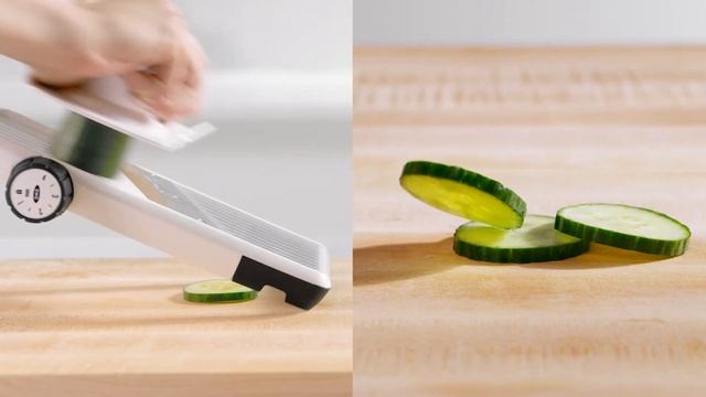 OXO Adjustable Hand-Held Mandoline Slicer смотреть онлайн