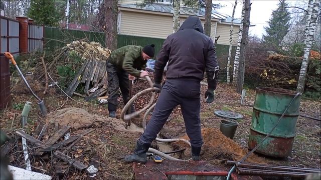 Ремонт абиссинской скважины в кессоне.