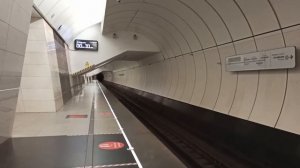 Метро Москвы|Станция Петровско-Разумовская Люблинско-Дмитровская линия|Прибывает поезд 81-760 "ОКА"