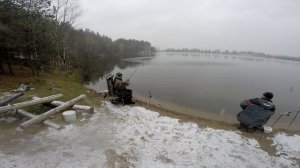 Рыбалка на песчаном карьере -3. Первый снег....