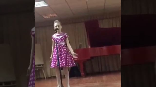 «Веселый зонт в горошек» смотреть онлайн