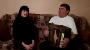 Необычное исполнение песни "Вот кто-то с горочки спустился"