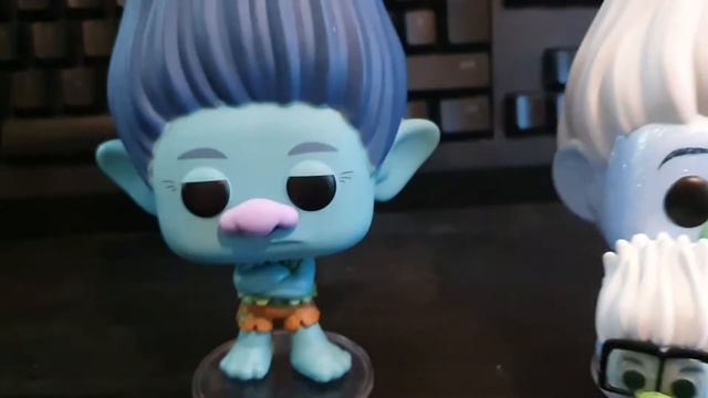 Funko POP! Branch Chase & Guy Diamond With Tiny Diamond Collection Unboxing & Review! смотреть онлайн