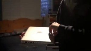 Aluminum Unibody Apple 13" Macbook (Late 2008) Unboxing