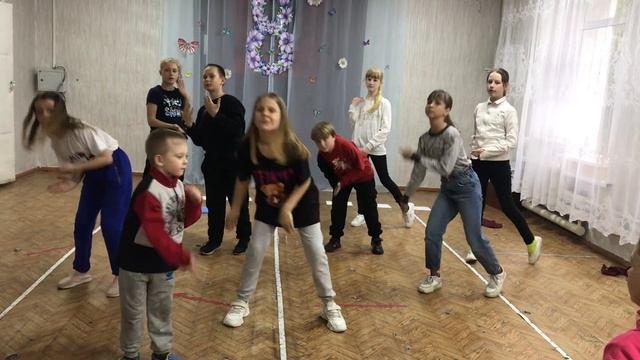 ФЛЕШМОБ, посвящённый году педагога и наставника смотреть онлайн