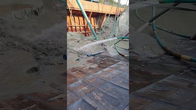 Sand unload by powerful drager machine in big ship part-934 смотреть онлайн