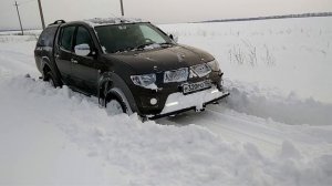 Pajero 4 и L200 по снегу или поиск предела проходимости