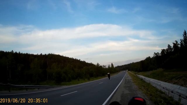 Yamaha YZF-R6 Практика Вилли! На заднем колесе! смотреть онлайн