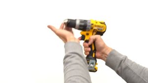 Дрель аккумуляторная ударная DCD796D2 QW LP01 от DEWALT