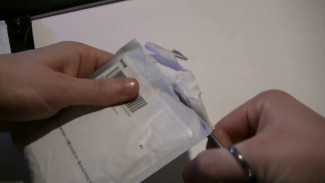 Три неизвестные посылки из Китая смотреть онлайн