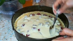 Пирог со сметанной заливкой и ягодами Вкусно, быстро, просто