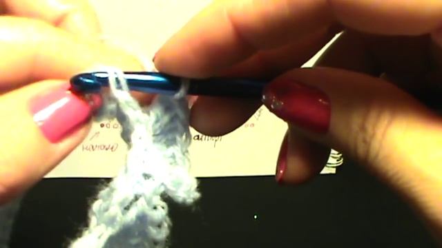 Шарфик "чешуя" крючком для начинающих. Scarf "scales" Crochet for beginners. смотреть онлайн