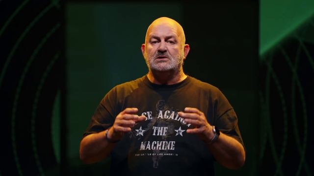 AWS BugBust: The World's First Bug Busting Challenge for Developers смотреть онлайн