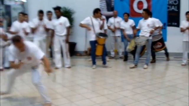 Capoeira Cordao de ouro Mangalot Yucatán 2015 смотреть онлайн