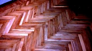 Как отремонтировать старый паркетный пол?