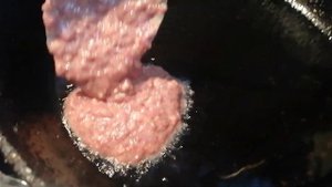 ПЕЧЕНОЧНЫЕ КОТЛЕТЫ В СМЕТАНЕ. ОЛАДЬИ ИЗ КУРИНОЙ ПЕЧЕНИ. ГОРА КОТЛЕТ ЗА КОПЕЙКИ, Кулинарный рецепт.