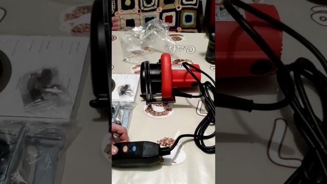 Розпаковка покупки.Обзор плиткоріза YATO-82159 смотреть онлайн