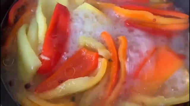 РЕЦЕПТ НАХОДКА , ДЕЛЮСЬ ТОЛЬКО С ВАМИ КАК ВКУСНО ЗАКРЫТЬ БОЛГАРСКИЙ ПЕРЕЦ НА ЗИМУ !