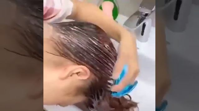 Гелевая расческа для мытья волос смотреть онлайн