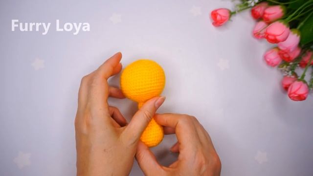 Как связать маленького жирафа крючком . Вязаные игрушки мастер класс . Crochet giraffe .Часть 2