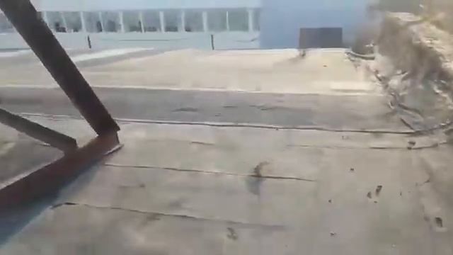 Безвоздушная покраска здания окрасочным аппаратом HYVST SPT 440 смотреть онлайн