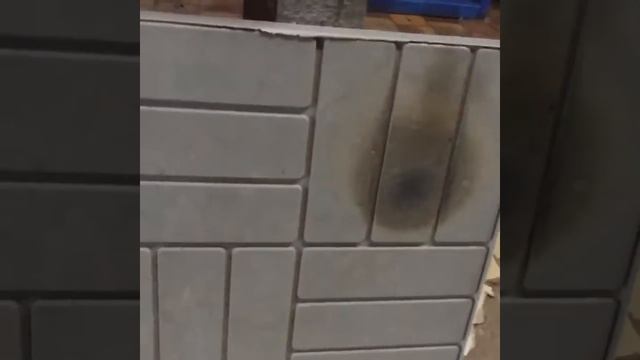 Полимерпесчаная тротуарная плитка. Не горит, простой опыт.