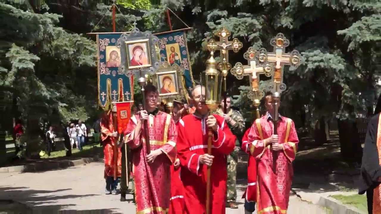 Благословение вод. С праздником Державной иконы Божией матери. Памятник Божьей матери в Святогорской Лавре. Святогорская Лавра Пресвятая Богородица. Благословение праздник.