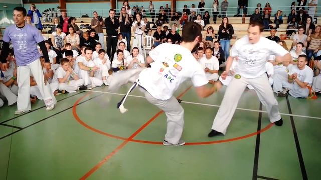CAPOEIRA - BATIZADO 2014 TEASER смотреть онлайн