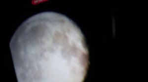 Съёмка луны через зрительную трубу на смартфон