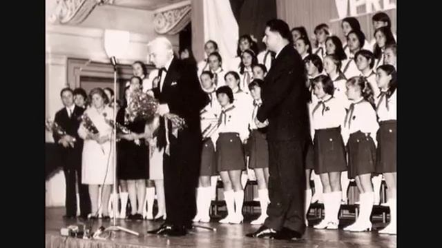 Л. Бетховен "Гимн ночи", переложение В. Соколова, стихи К. Алемасовой смотреть онлайн