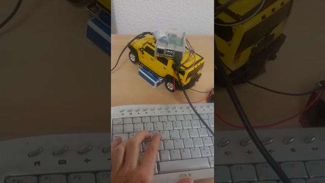 RC-Car with Python & Raspberry Pi - Part1 Keyboard Control