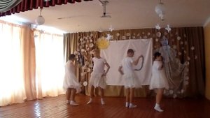 Шуточный,весёлый, новогодний  танец " Снежинки"