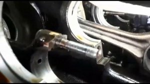 Замена шатунов не снимая ГБЦ.