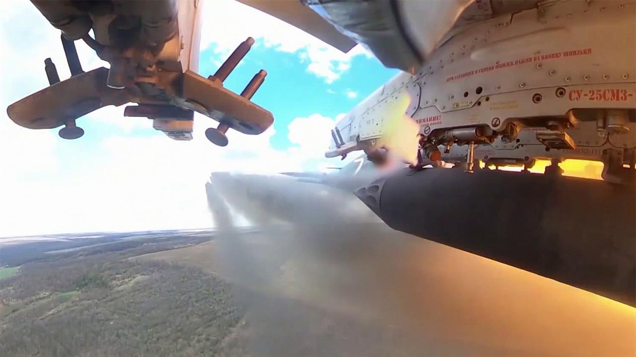 Авиацией, ракетами и артиллерией уничтожена база хранения боеприпасов ВСУ