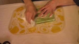 Валяем одёжку для стакана.