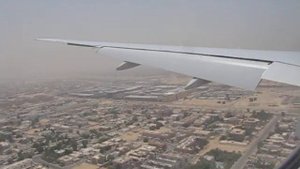 Посадка самолета в Дубаи