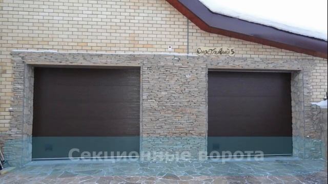 Какие ворота лучше для гаража секционные или рулонные, давайте разберемся