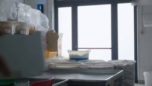 Как 9.000 тонн Анчоусов за 3 года превращаются в дорогой соус из анчоусов | Почему это так дорого