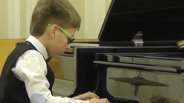 Самый лучший Наш 4А, урок первый... смотреть онлайн